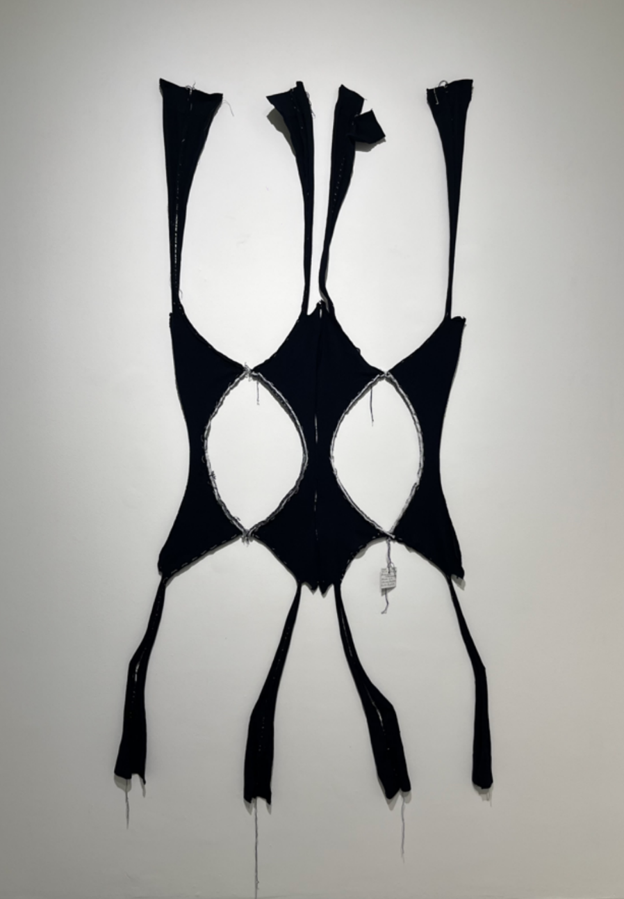Maximiliano-Rosiles-Reyes-Coalesce-2023.-Textile-waste-and-salvaged-yarn-61_-x-26_